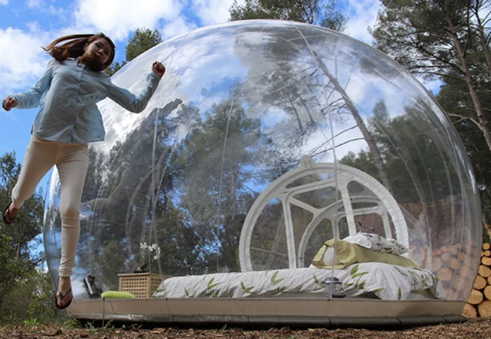 clear outdoor bubble tent